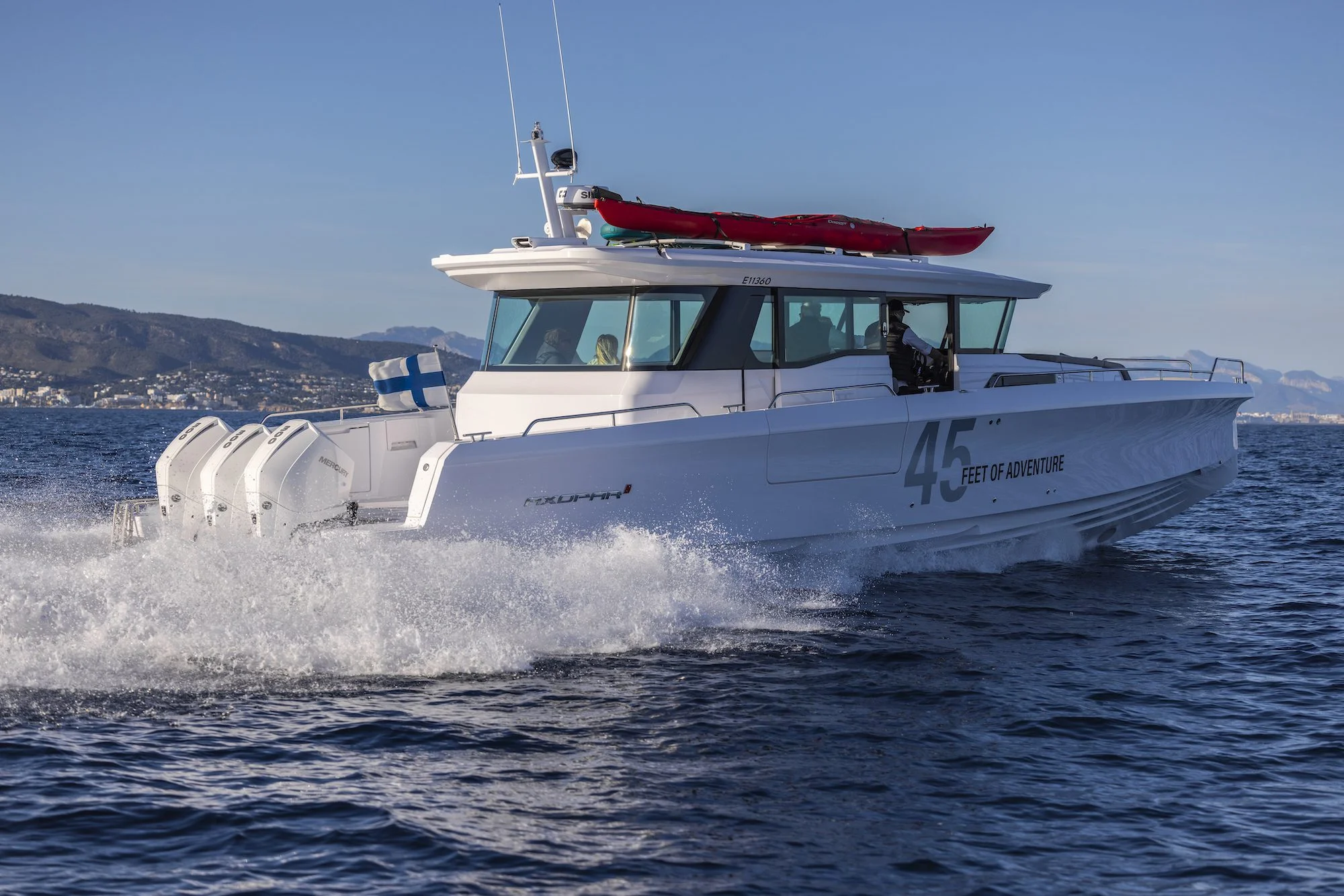 Axopar 45 XC — корма