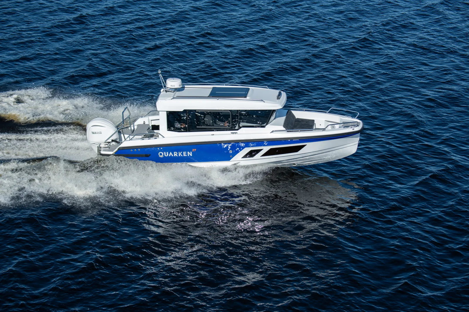 Quarken 27 Cabin — салон