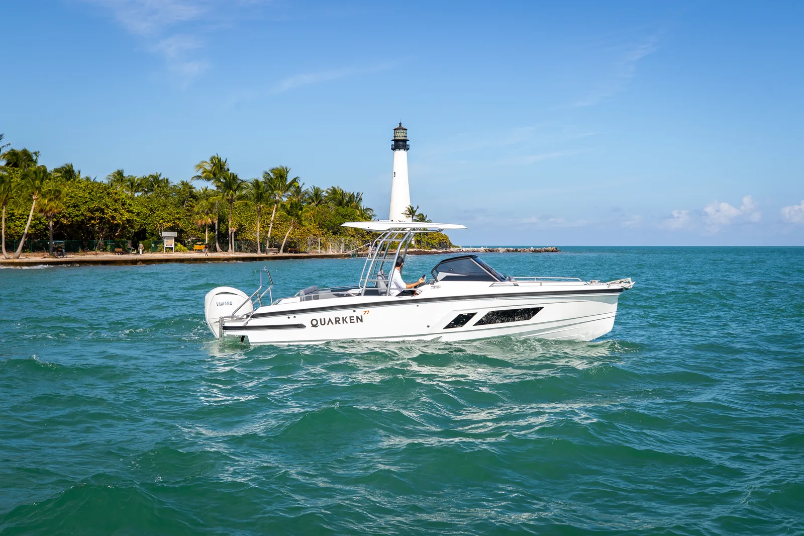 Quarken 27 T-Top — корма