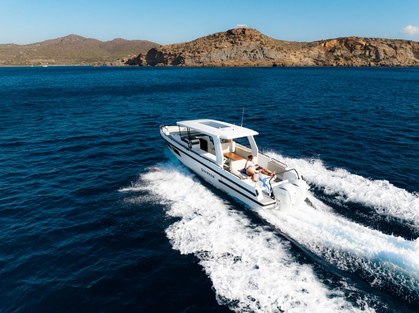 Quarken 35 GT — на воде