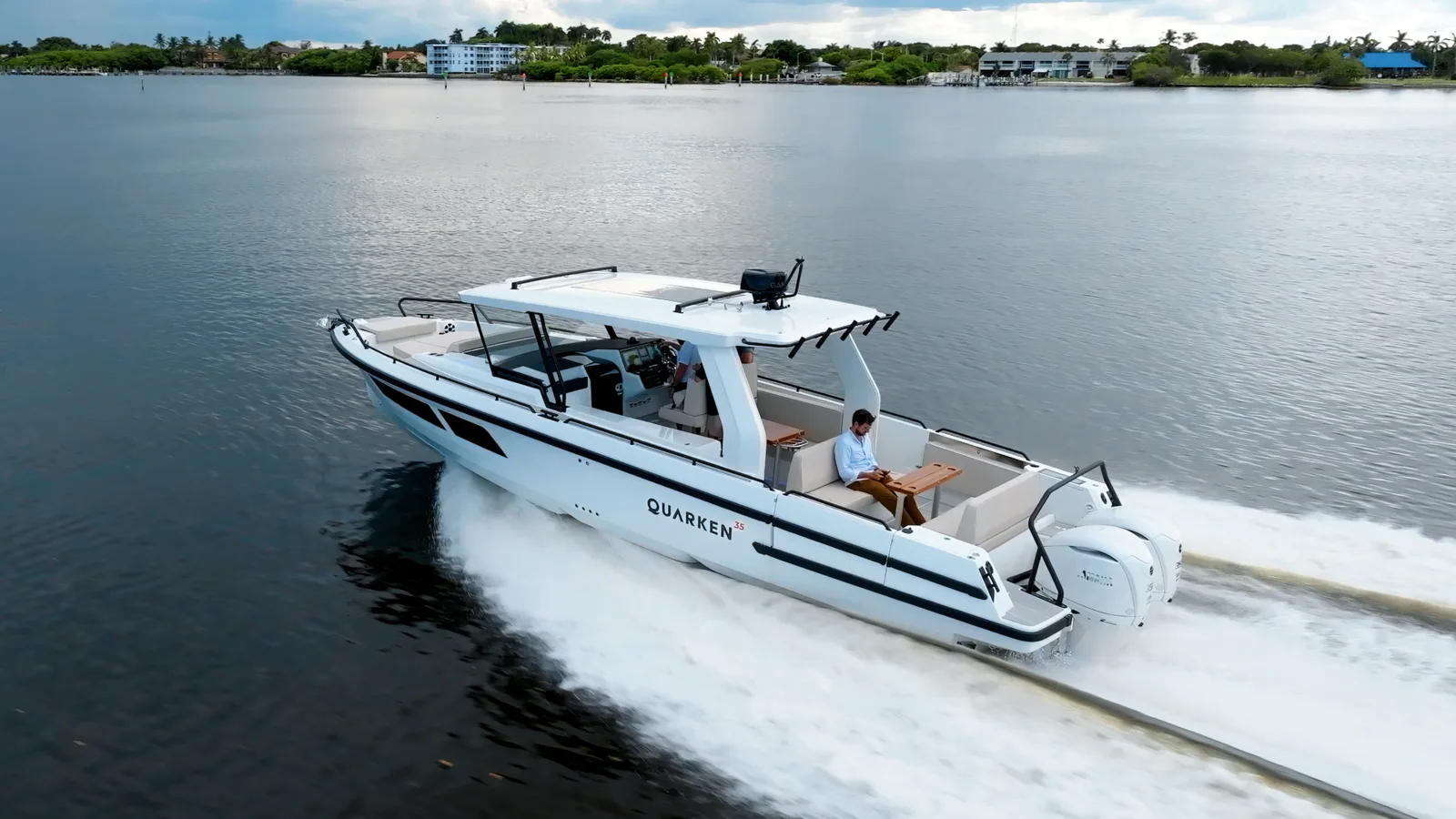 Quarken 35 Grand Tourer