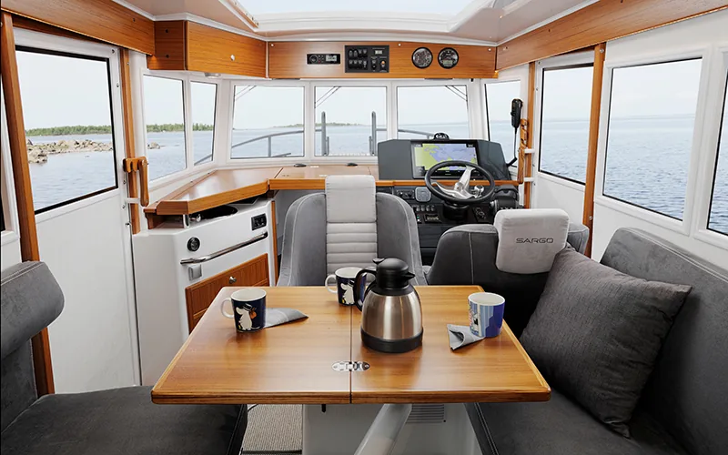 Sargo 28 — кормовая палуба