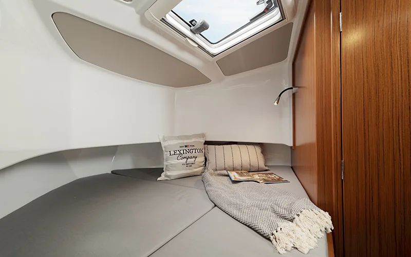Sargo 28 — кокпит