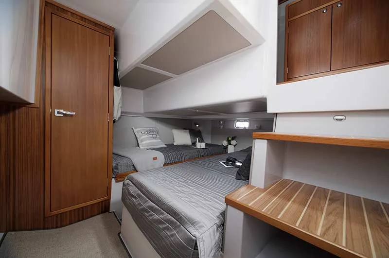 Sargo 33 — рубка