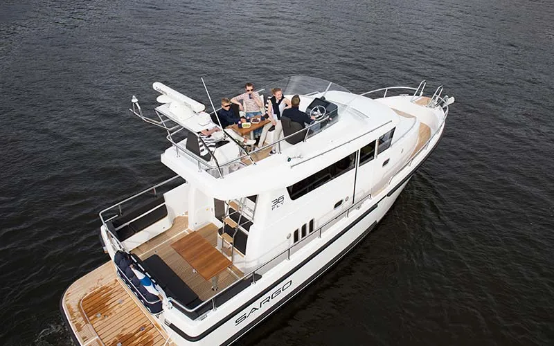 Sargo 36 Fly — каюта