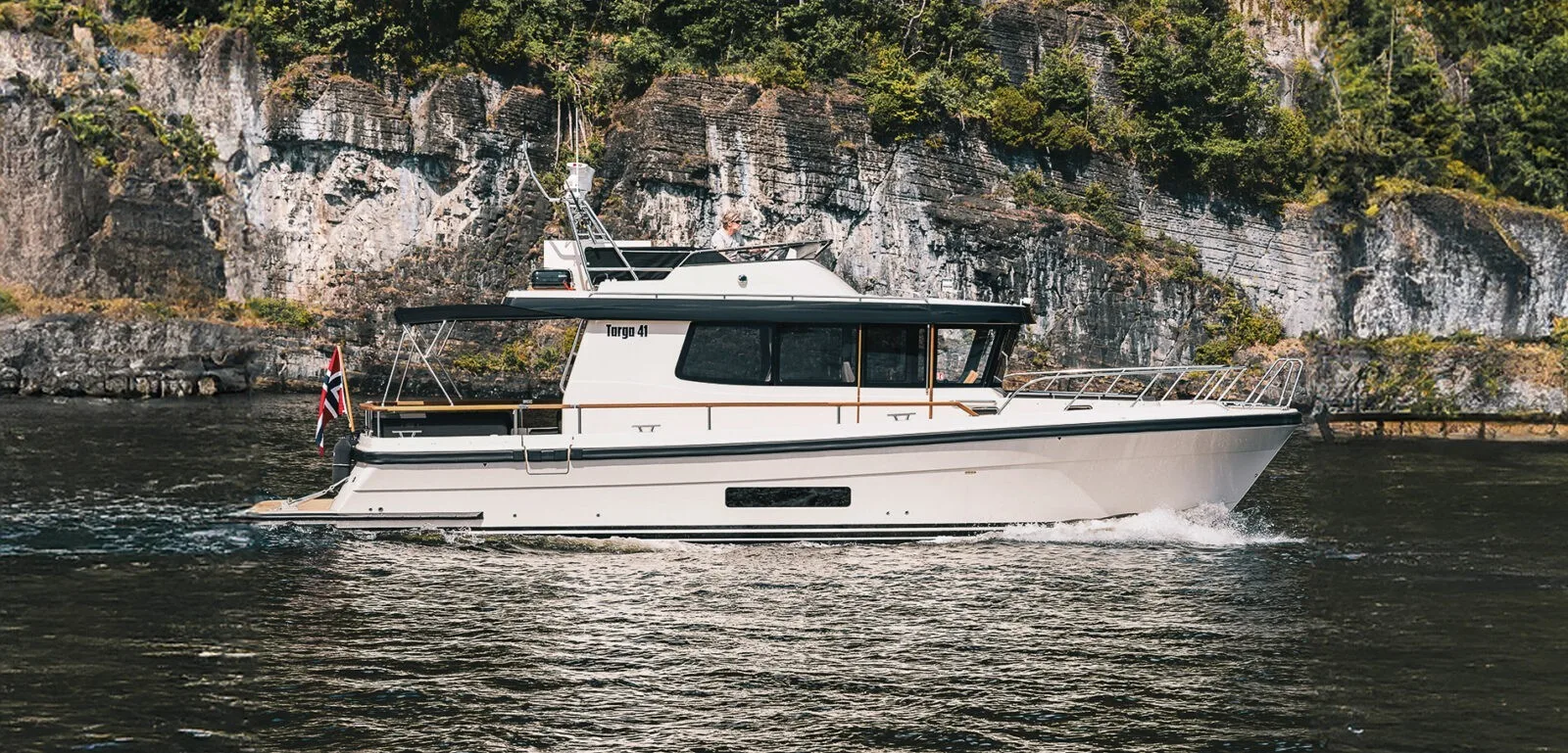 Targa 41 — экстерьер