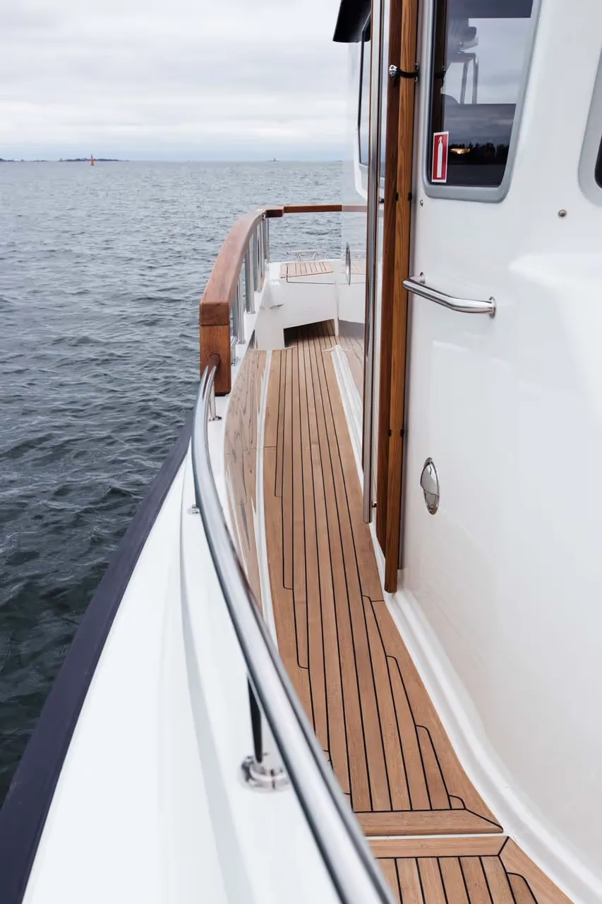 Targa 32 — экстерьер