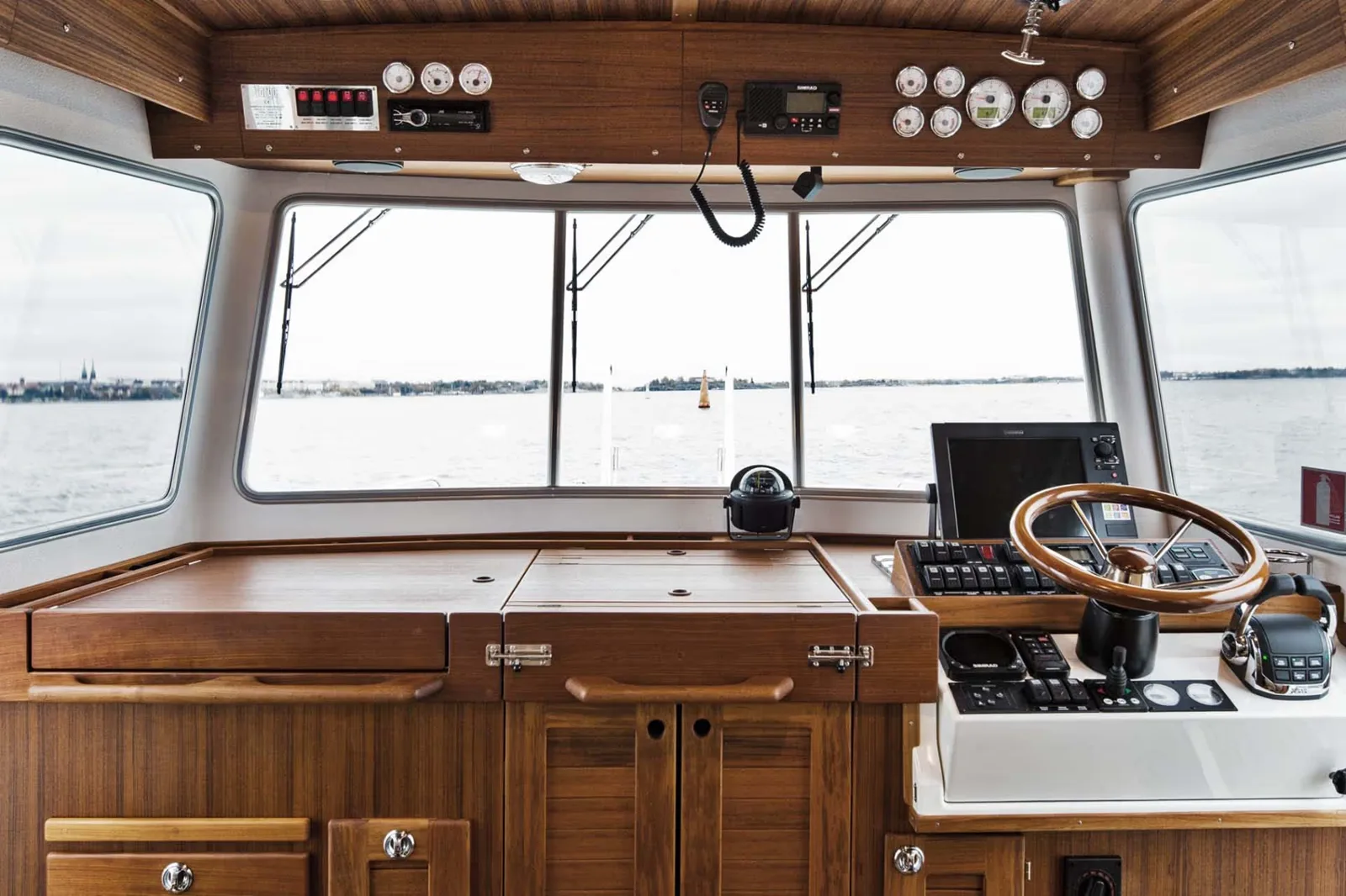 Targa 32 — интерьер