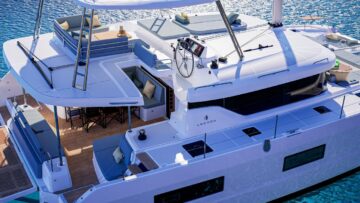 Lagoon 47 Catamaran exterior 004
